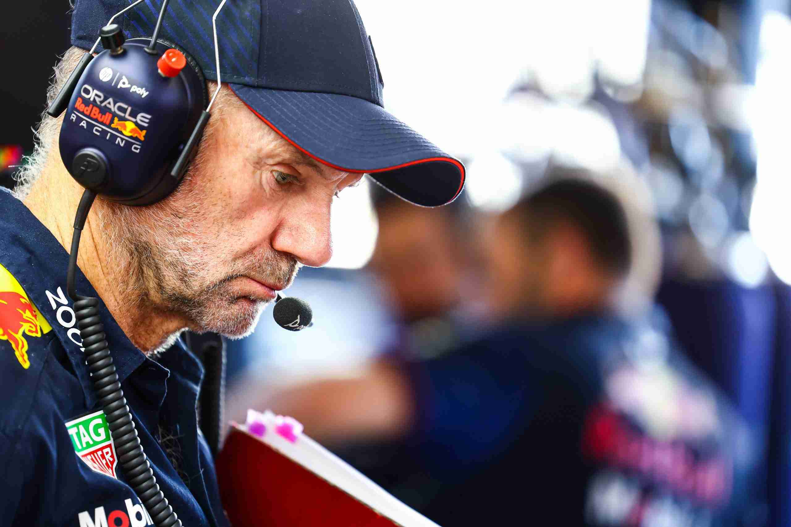 Une plongée fascinante dans le parcours extraordinaire d&rsquo;Adrian Newey en Formule 1