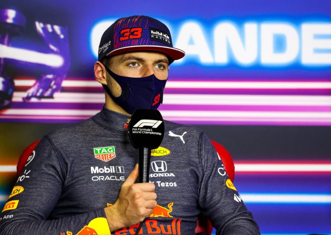 Verstappen : &lsquo;En tant que triple champion du monde, j&rsquo;ai confiance en mes décisions