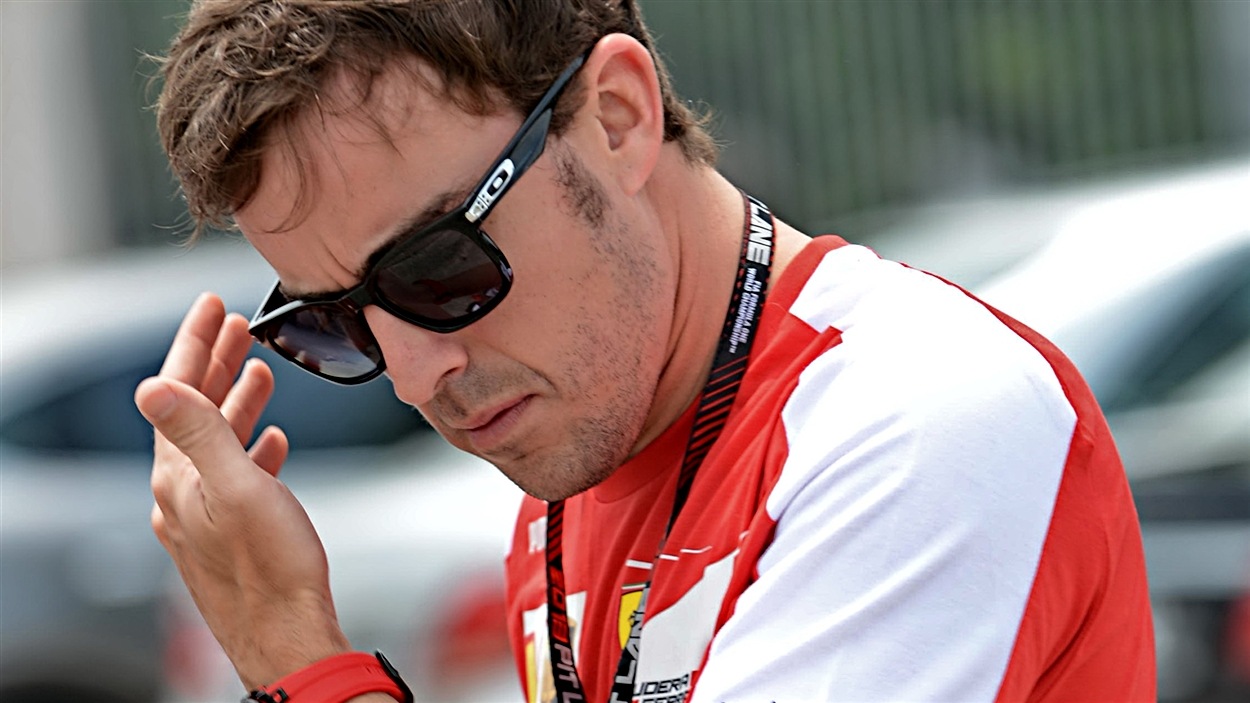 découvrez l'annonce historique d'alonso qui marque un tournant incontournable dans le monde du sport automobile. ne manquez pas les détails exclusifs et les implications de cette déclaration exceptionnelle.