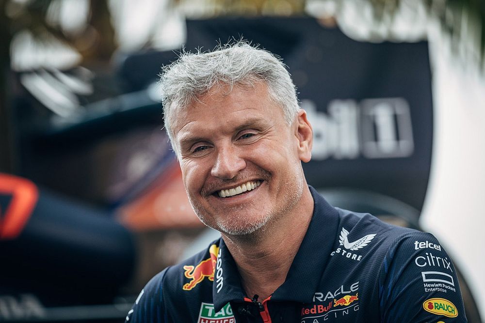 découvrez le parcours de david coulthard et les circonstances de son départ de l'écurie red bull. analyse des raisons qui ont conduit à cette décision, son impact sur sa carrière et les répercussions pour l'équipe.
