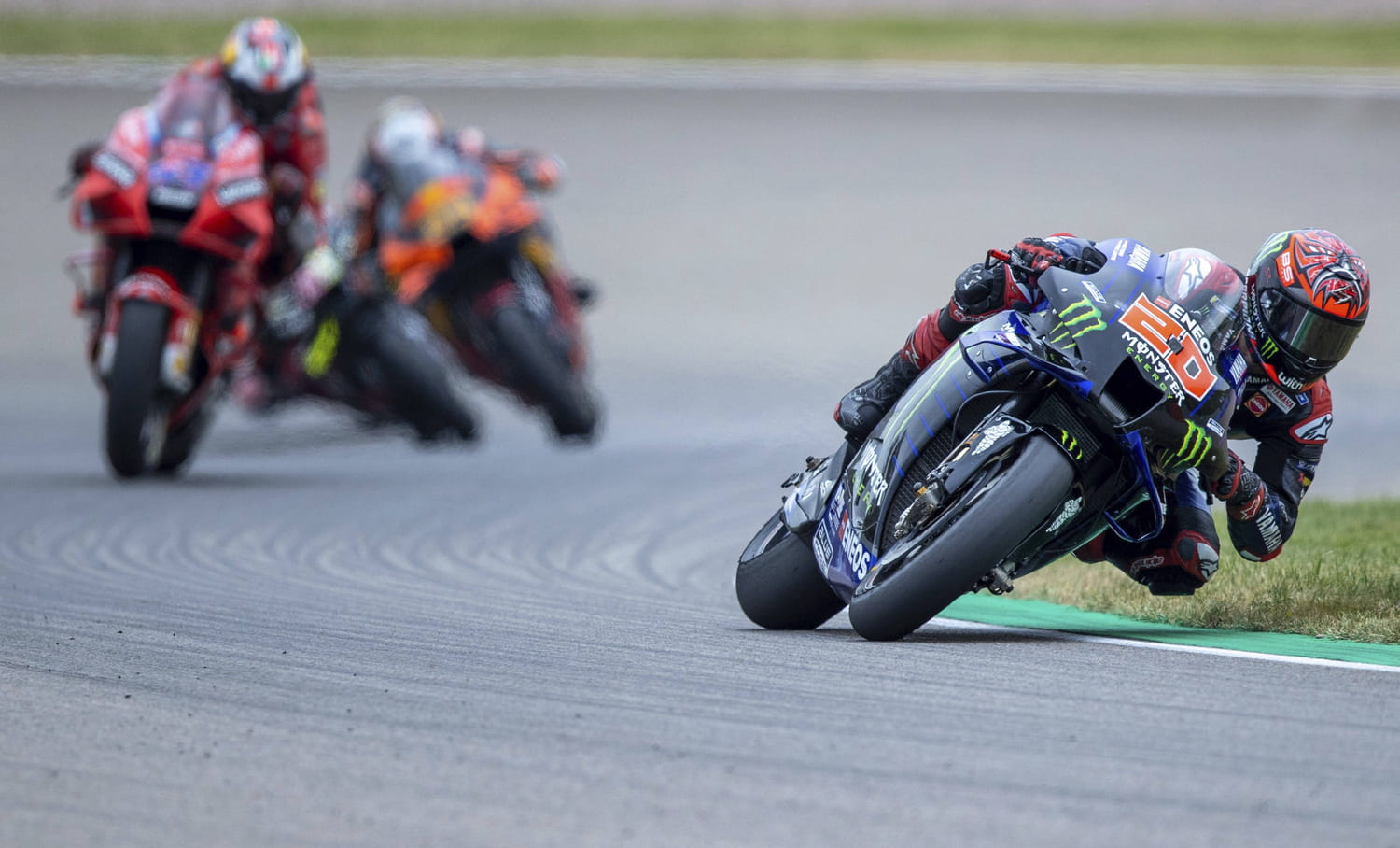 découvrez toutes les informations sur la diffusion tv et les horaires du grand prix du brésil de formule 1. ne manquez pas une minute de cette course palpitante et soyez à jour sur les chaînes qui diffusent l'événement.