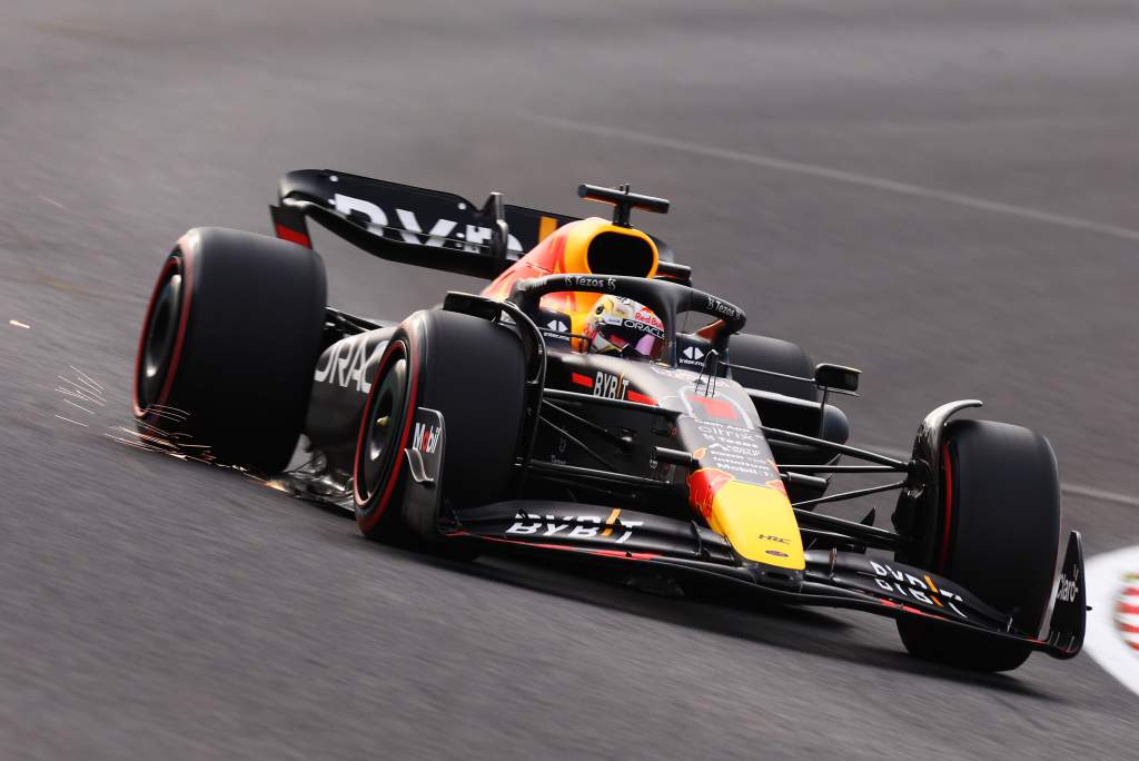 découvrez l'univers palpitant de lando norris et max verstappen, deux des pilotes les plus talentueux de la formule 1. suivez leurs performances, rivalités sur la piste et leurs parcours impressionnants dans le monde du sport automobile.