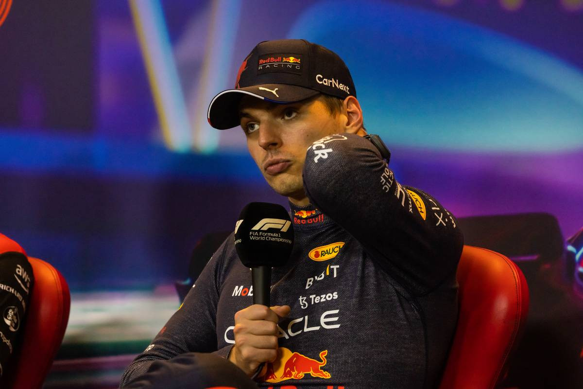 découvrez les risques auxquels max verstappen est confronté dans sa carrière de pilote de formule 1. analyse des défis, des pressions et des enjeux qui peuvent impacter ses performances sur la piste et sa réputation en tant que champion.