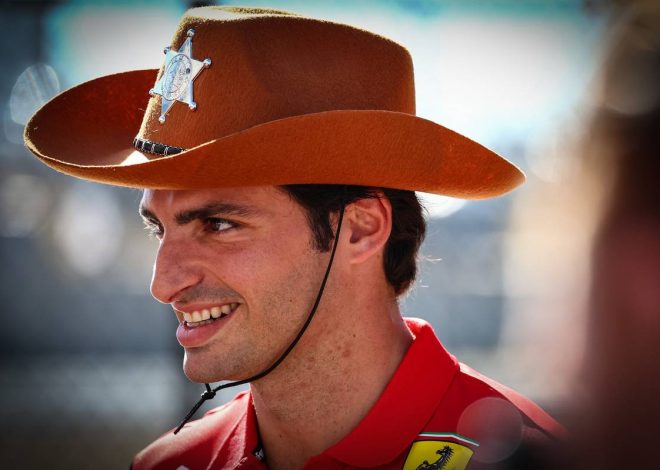 Sainz s&rsquo;interroge sur son absence de sélection par Red Bull ou Mercedes