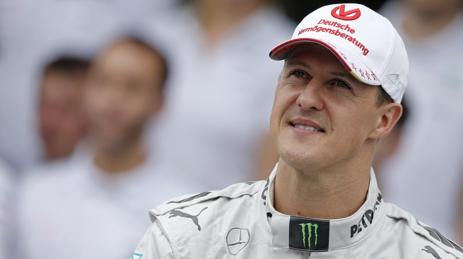 découvrez les dernières nouvelles sur l'état de santé de michael schumacher et les inquiétudes qui entourent sa situation. quelles sont les récentes révélations et comment sa famille et ses proches gèrent-ils cette épreuve ? plongez dans l'univers de l'illustre pilote de f1.