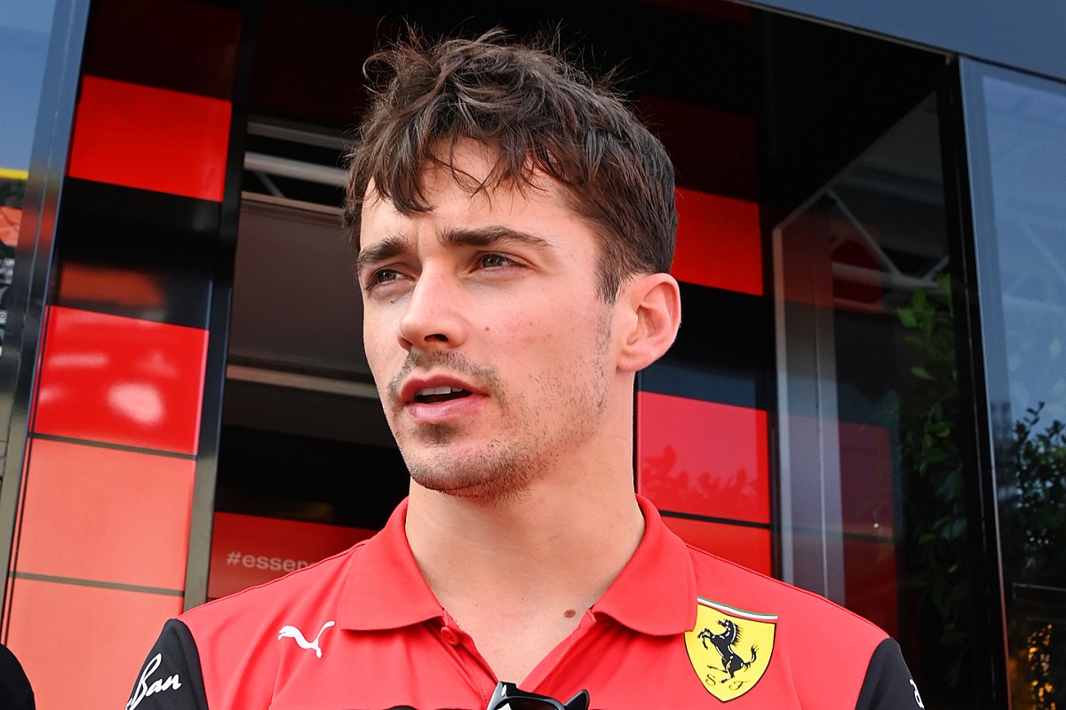 Les frères Leclerc font leur première apparition ensemble chez Ferrari à Abu Dhabi, marquant un événement historique en F1