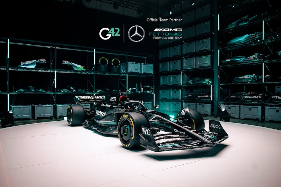 La dernière collaboration entre adidas et Mercedes AMG Petronas : la Mode F1 à son apogée