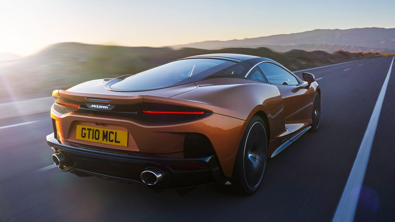 découvrez la nouvelle voiture de mclaren, alliant performance exceptionnelle et design innovant. plongez dans l'univers de l'ingénierie automobile à la pointe de la technologie avec cette présentation exclusive qui révèle toutes les caractéristiques et les sensations de conduite inégalées.
