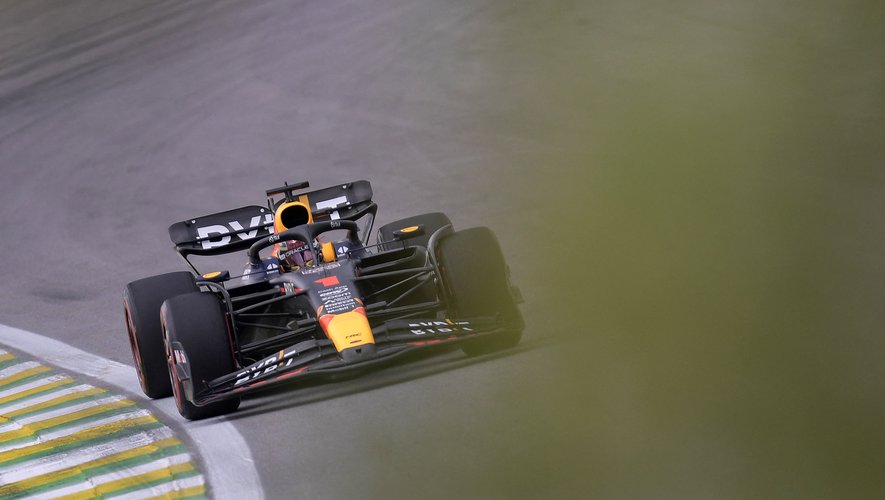 découvrez comment max verstappen a réussi à décrocher la pole position lors de la dernière course de formule 1, un exploit qui témoigne de son talent exceptionnel et de la performance impressionnante de son équipe. ne manquez pas les détails de cette qualification palpitante!