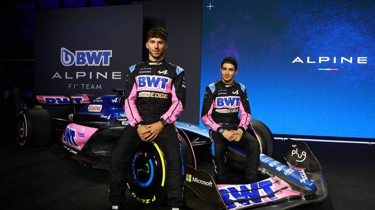 Essais Hivernaux de F1 : Hamilton, l&rsquo;Assurance des McLaren et le Silence de Verstappen, les Points Clés à Retenir