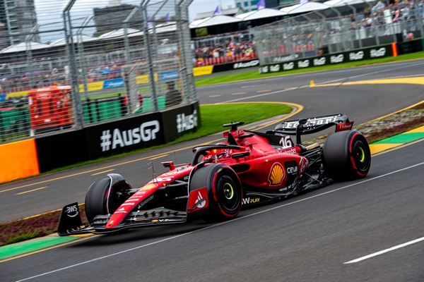revivez les moments forts du grand prix d'australie de f1 2025, un événement palpitant rempli de courses palpitantes, de dépassements audacieux et d'émotions intenses. découvrez les temps forts, les performances des pilotes et les moments qui ont marqué cette édition mémorable.