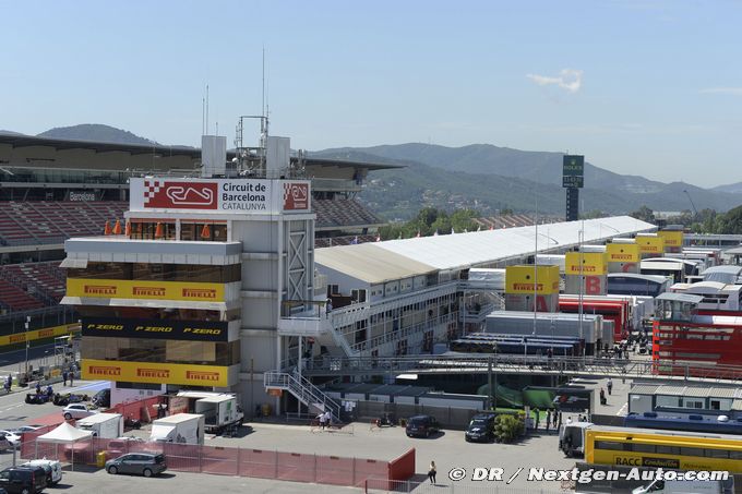 découvrez l'univers de la logistique f1 avec le transport de 50 tonnes pour ferrari. plongez dans les coulisses de la gestion des ressources, des équipements et des défis logistiques auxquels l'équipe ferrari fait face pour assurer la performance optimale de ses bolides sur les circuits.