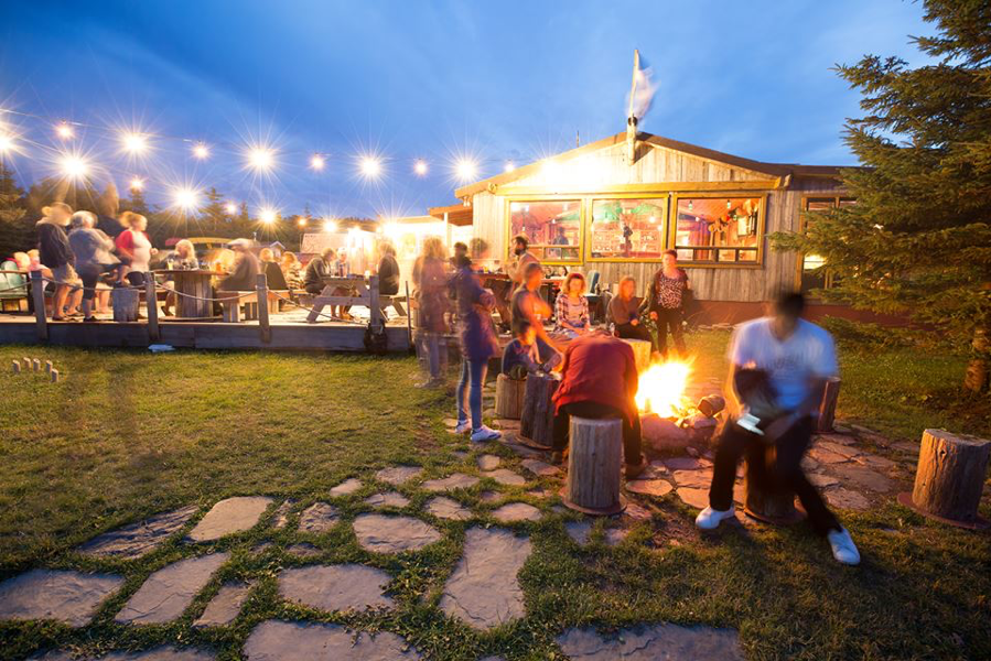 découvrez l'analyse fascinante de vowles sur la formule 1, où il affirme qu'il n'y a pas de méchants dans ce sport. plongez dans un univers où la compétition est perçue différemment, entre rivalités amicales et passion pour la vitesse. un regard unique sur l'éthique et l'esprit sportif en f1.