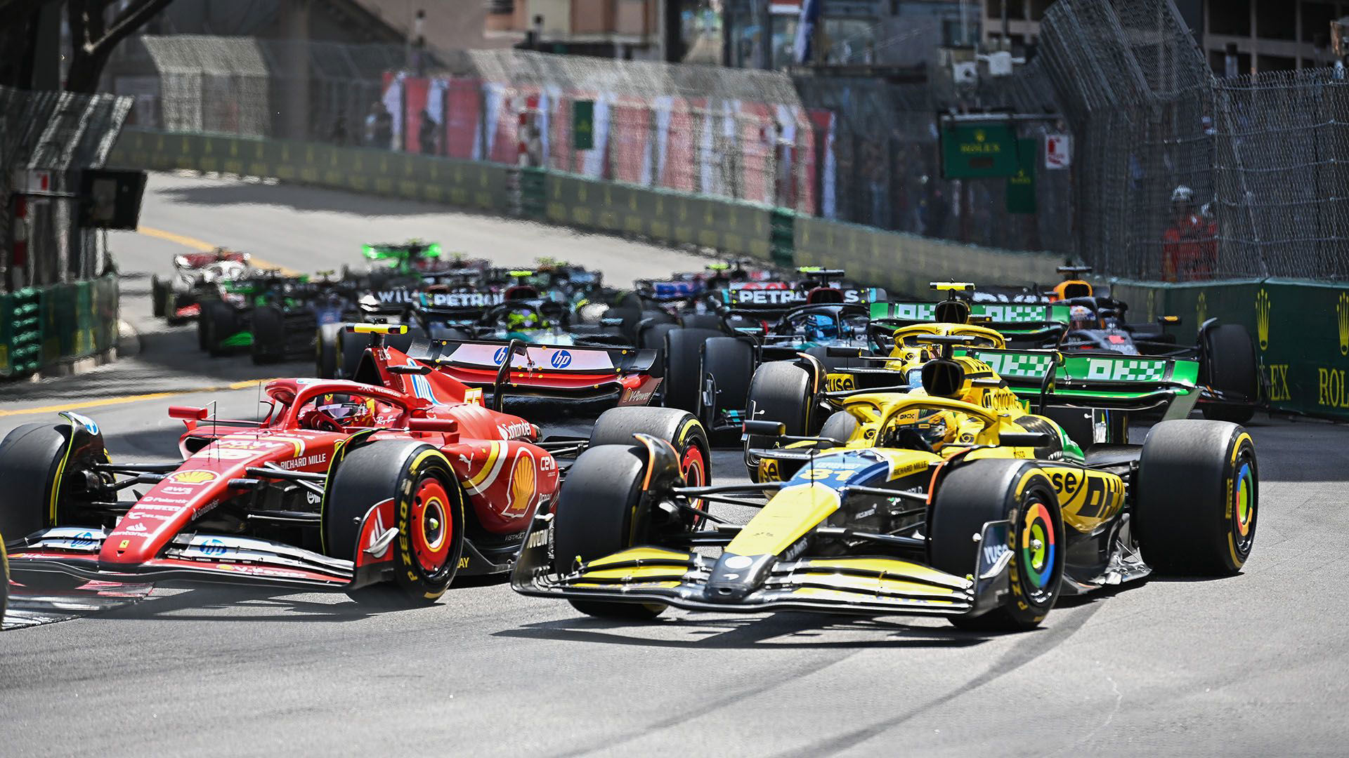 Un pilote de Formule 1 devenu la cible de moqueries pour sa voiture personnelle