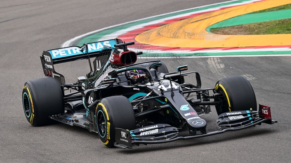 découvrez les moments forts du grand prix de bahreïn, où oscar piastri a décroché la pole position et pierre gasly a réalisé une performance impressionnante. revivez les sensations fortes de la course et analysez les stratégies des équipes dans cette manche palpitante de la saison de formule 1.