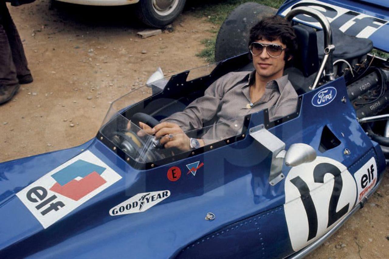 découvrez l'univers passionnant des pilotes de formule 1 au var. plongez dans l'histoire des courses, des performances éblouissantes et des événements emblématiques qui font vibrer les amateurs de sports automobiles dans cette région envoûtante.