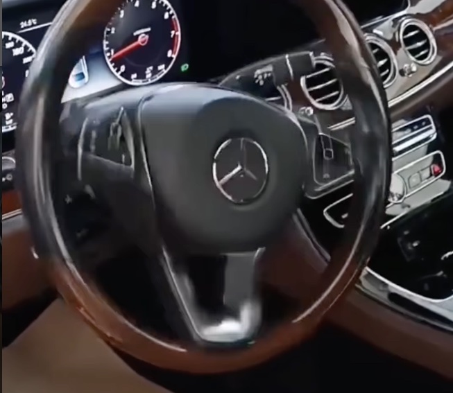 Mercedes s&rsquo;écarte du peloton : une journée difficile qui marque un tournant