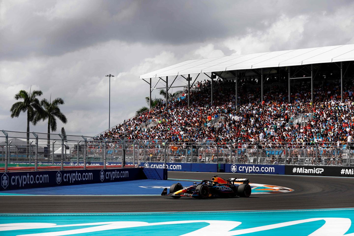 Vidéo. Formule 1 : un événement personnel retarde l&rsquo;arrivée de Max Verstappen au Grand Prix de Miami