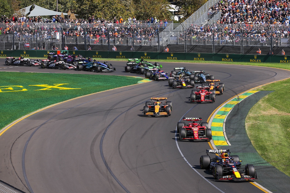 découvrez tout sur la course f1 2025 : les équipes, les pilotes, les circuits emblématiques et les dernières innovations technologiques qui redéfinissent la compétition. restez à jour avec les classements, les résultats et les moments forts de la saison.