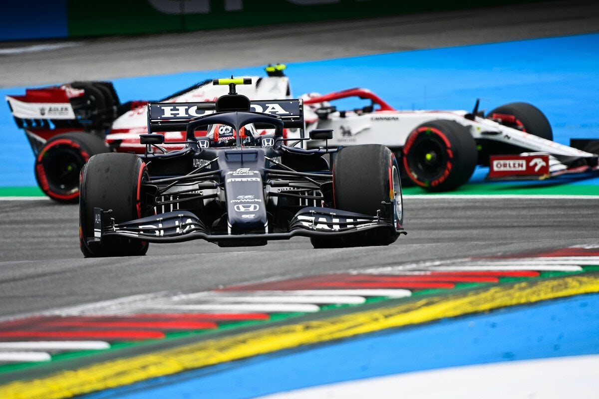 découvrez les moments forts des essais du grand prix d'autriche de formule 1, où les écuries se préparent pour la course avec des performances impressionnantes, des stratégies innovantes et des surprises sur la piste.