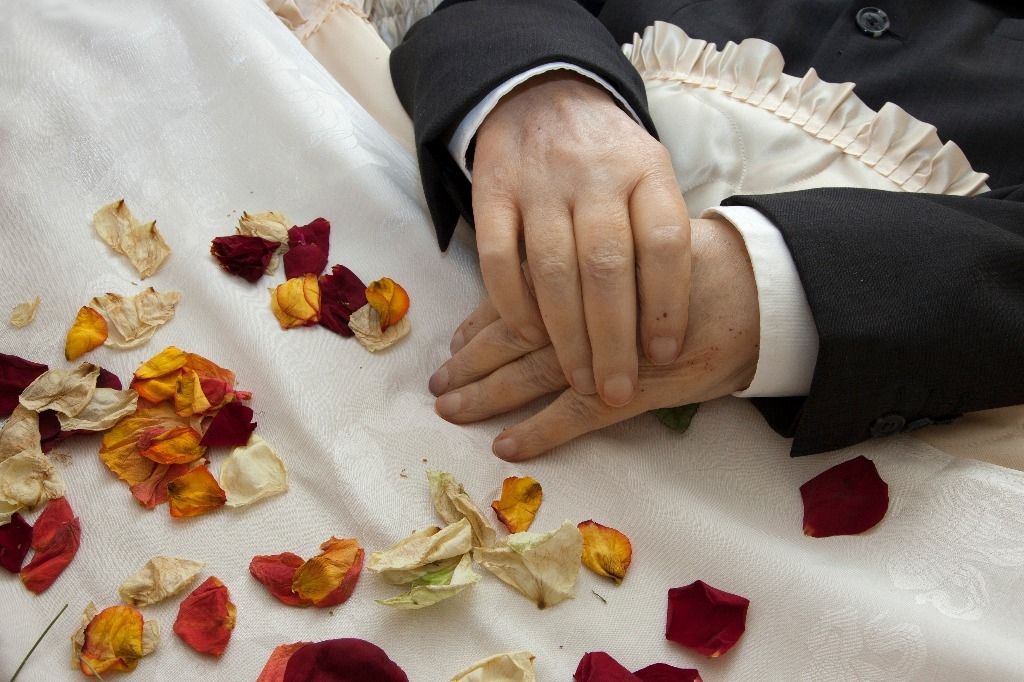 découvrez un hommage émouvant à robert kubica, le pilote de formule 1 qui a surmonté des défis incroyables. plongez dans son parcours inspirant et ses exploits sur les circuits, mettant en lumière sa résilience et sa passion pour la course.