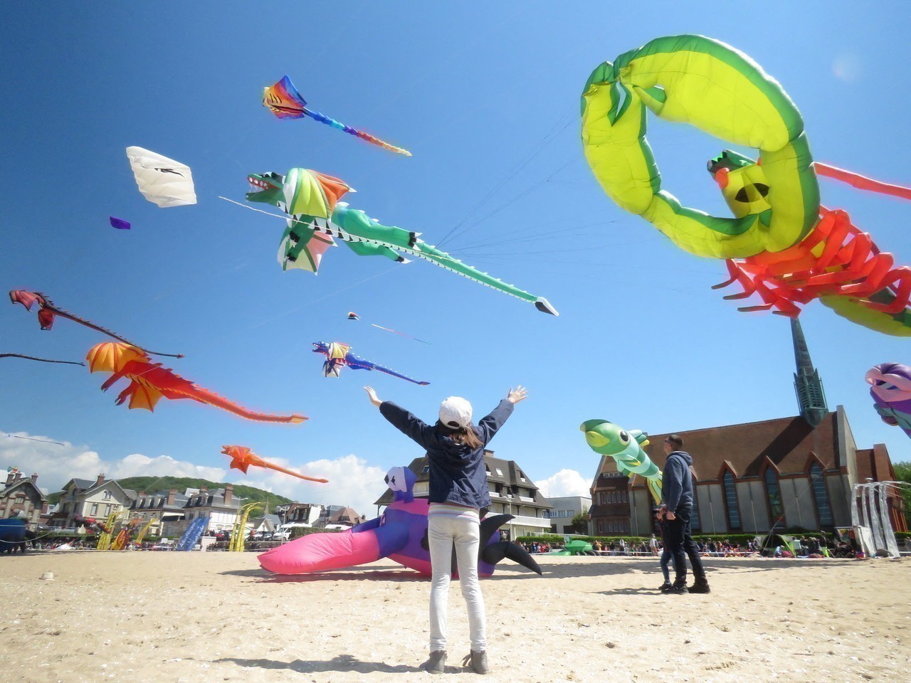 découvrez le volant f1 aston martin 2026, alliant technologie de pointe et design audacieux, pour une expérience de pilotage ultime sur circuit. plongez dans l'univers de la formule 1 avec ce modèle innovant, conçu pour maximiser performance et confort des pilotes.