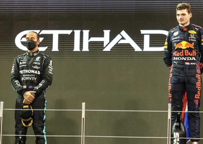 Le manager de Verstappen révèle des pourparlers avec l&rsquo;écurie Mercedes F1