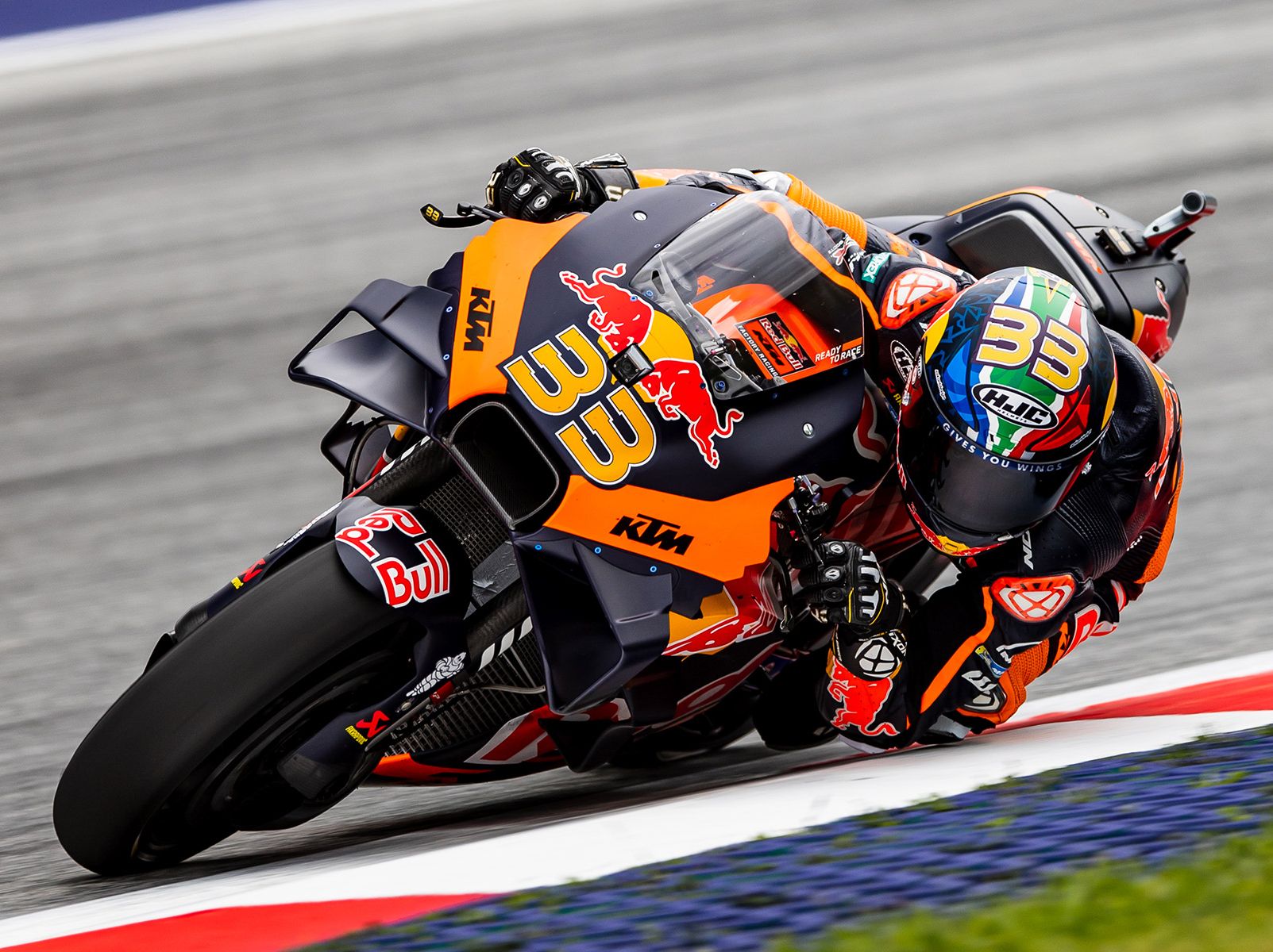 Stoner : le MotoGP apprend des erreurs de la Formule 1
