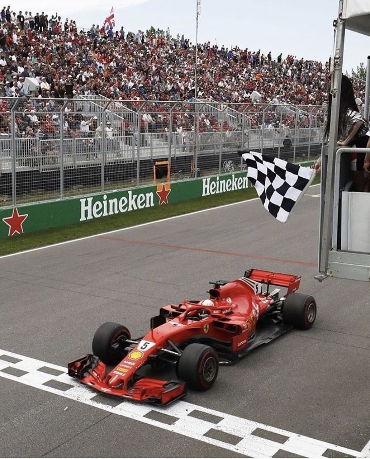 participez au défi f1 autoroute : vivez l'expérience unique de la course de formule 1 sur autoroute, découvrez les meilleures astuces pour relever ce challenge et repoussez vos limites à toute vitesse !