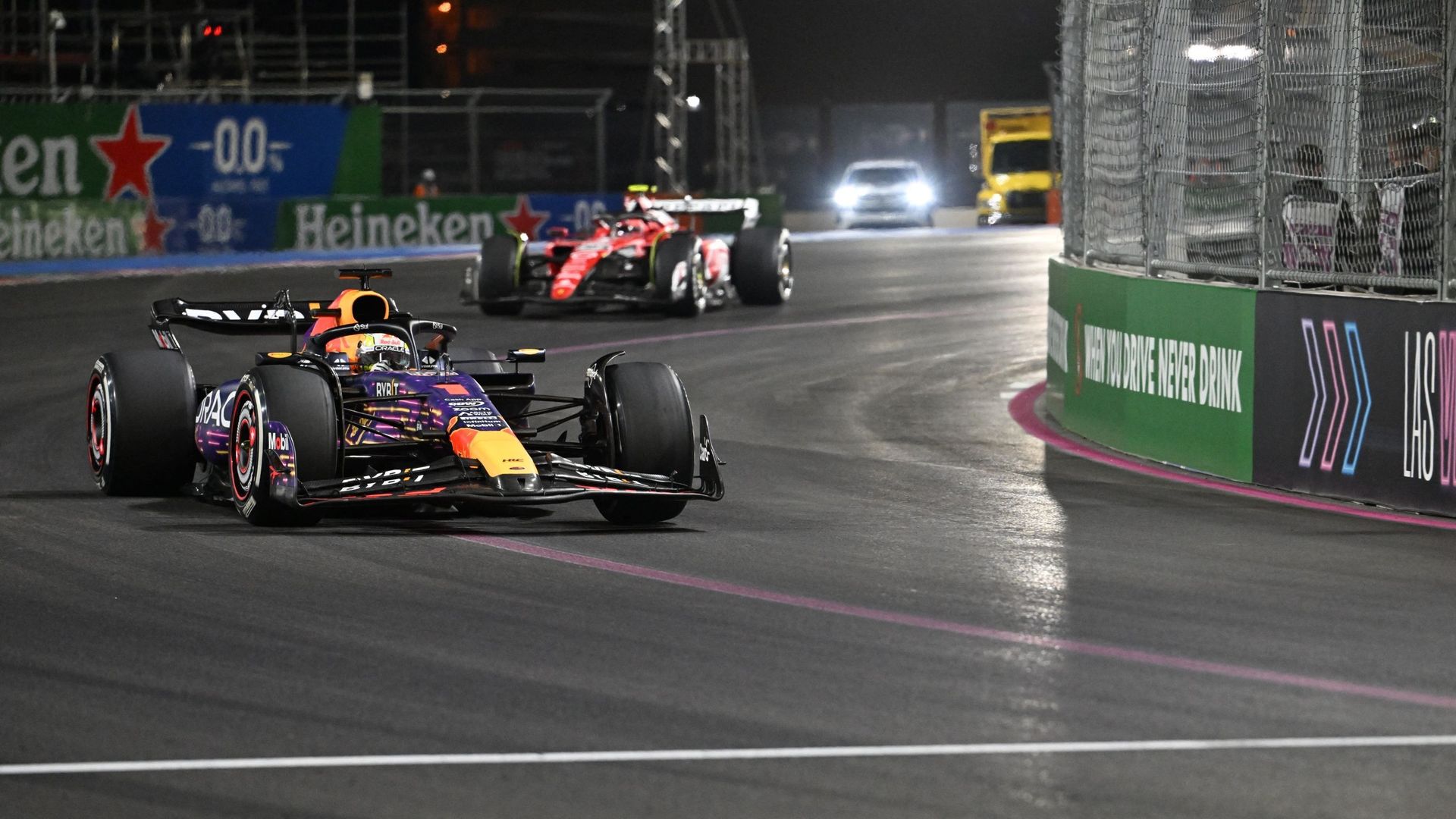 Formule 1 : Verstappen domine le Grand Prix de Las Vegas et continue sa quête du titre