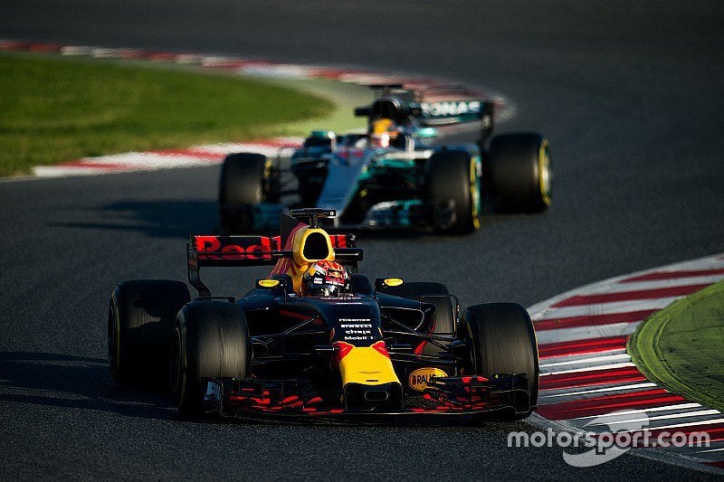 découvrez les dernières décisions de la fia concernant les sanctions imposées à mercedes et red bull lors des récentes réunions officielles.