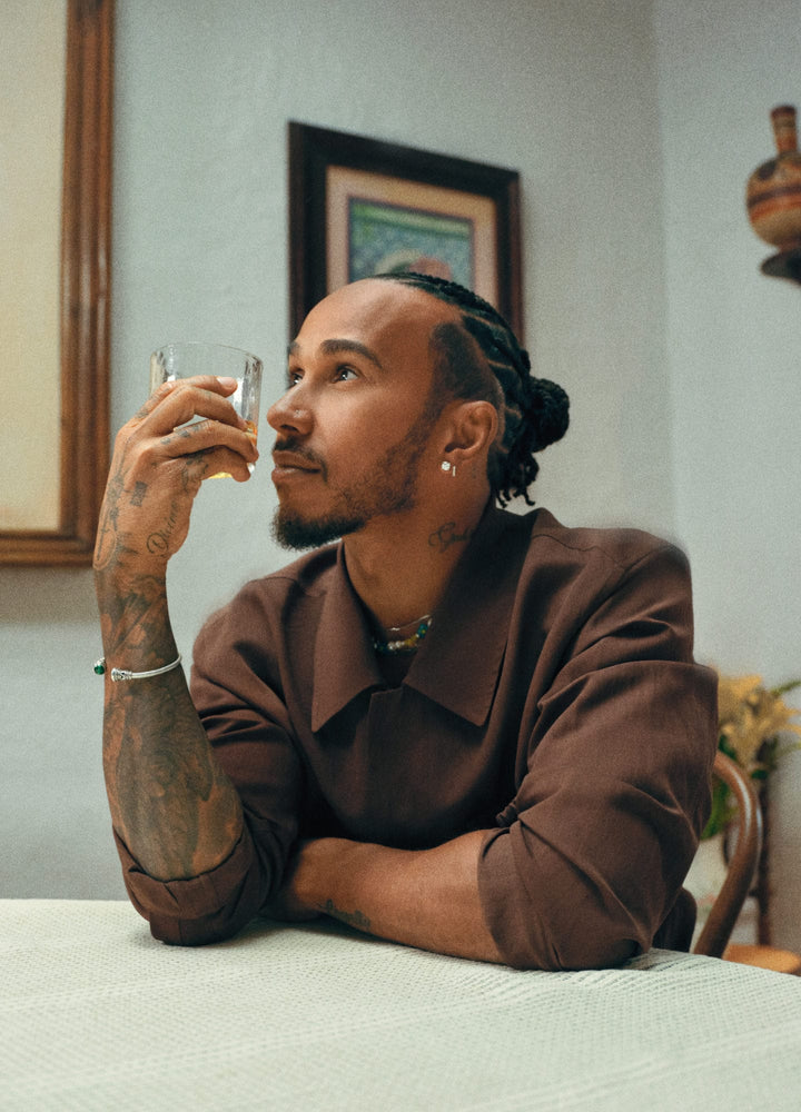 Formule 1 : Lewis Hamilton troque les circuits pour la grande distribution américaine avec sa tequila sans alcool