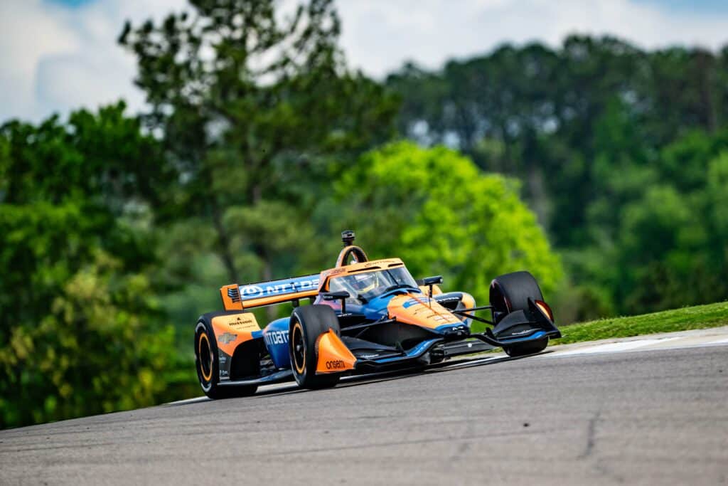 Formule 1 : Théo Pourchaire intègre l&rsquo;équipe Mercedes aux côtés de Doriane Pin en tant que pilote de développement