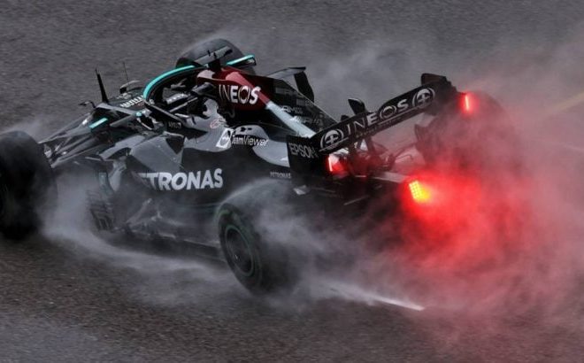 Hamilton lance un appel à la FIA : « Assurer une égalité parfaite entre tous les pilotes »