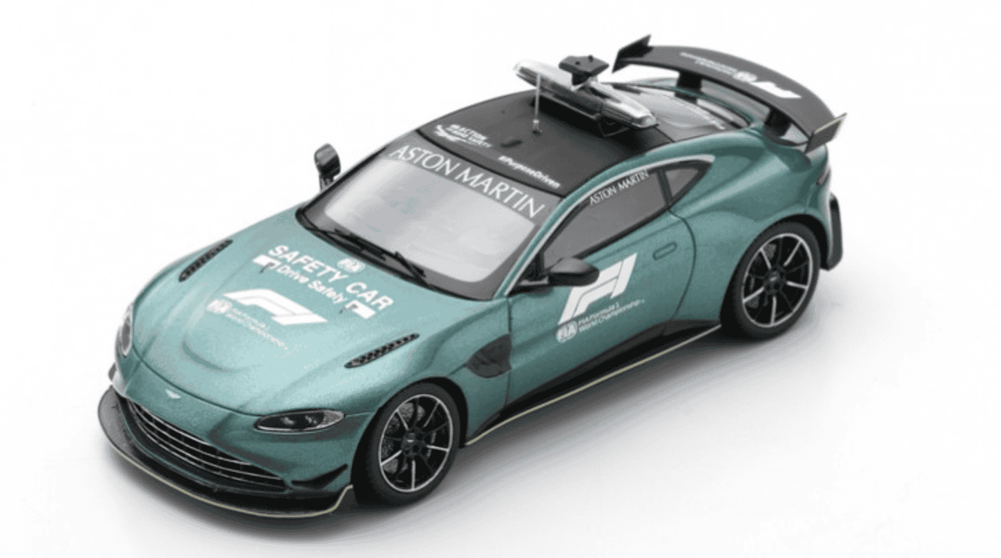 Safety Car en F1 : Aston Martin jette l&rsquo;éponge tandis que Mercedes perpétue un partenariat de 30 ans