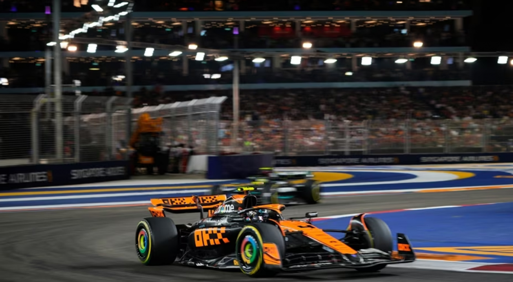 découvrez comment apple s'associe à la formule 1 pour son expansion en amérique, sur la lancée du succès de netflix dans le sport automobile.