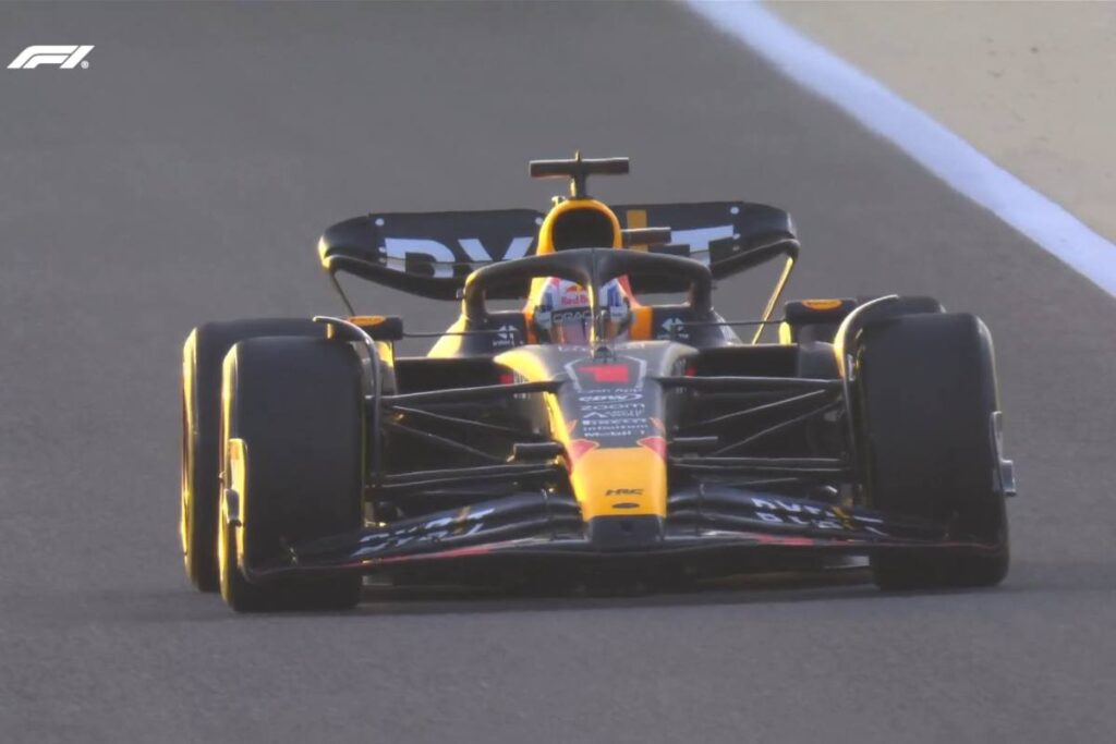 suivez les premiers essais de formule 1 à bahreïn avec notre couverture complète du jour 1 des tests, incluant les performances des pilotes et les dernières nouveautés des écuries.