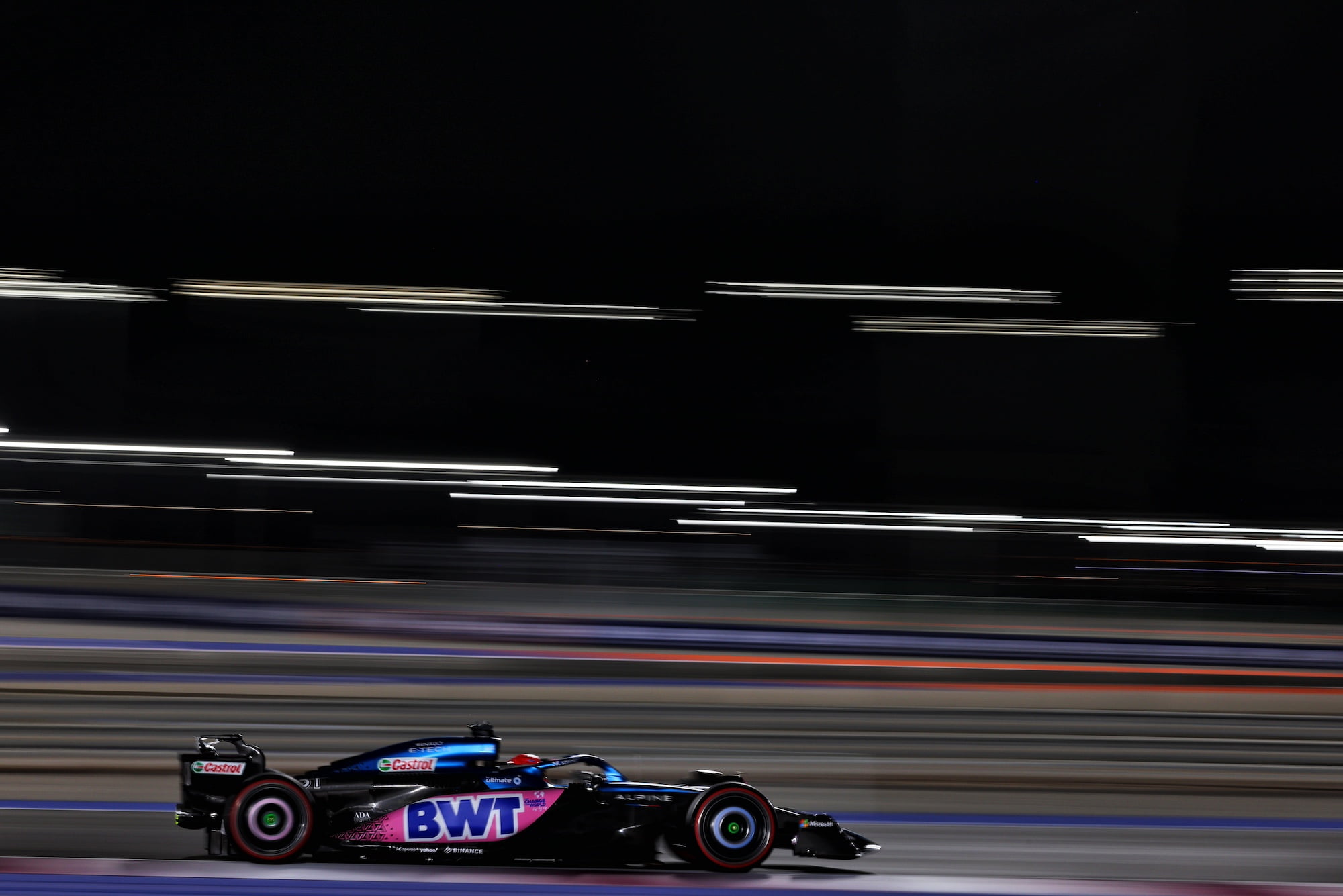 découvrez la vie simple et authentique de pierre gasly à 30 ans, loin des circuits de formule 1, mettant en avant sa personnalité hors du sport.