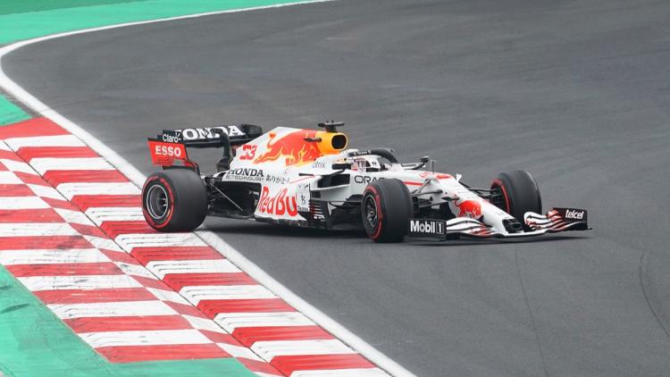 « En mode Mario Kart » : Max Verstappen critique à nouveau les récentes monoplaces de Formule 1
