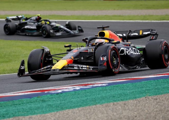 Formule 1 : Avant le Grand Prix du Japon, Verstappen découvre la Super GT au volant d&rsquo;une Nissan