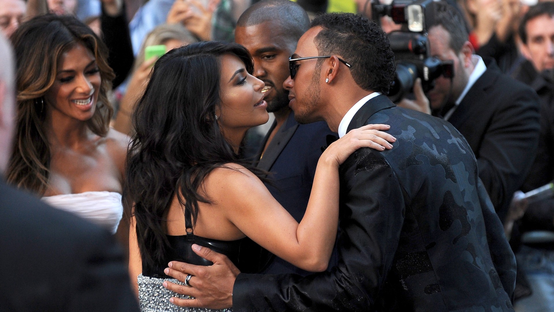 découvrez la réaction surprenante de lewis hamilton face aux dernières actualités concernant kim kardashian. une révélation choc à ne pas manquer !