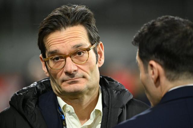 oughourlian affirme que le psg dominera le football français cette saison. ne manquez pas le choc très attendu entre lens et paris, un duel qui promet d'être intense et décisif.