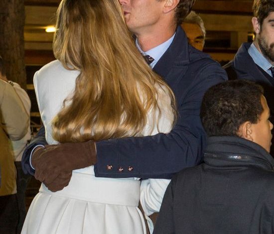 Beatrice Borromeo : son hommage stylé à la légendaire Ferrari rouge captive tous les regards au Grand Prix