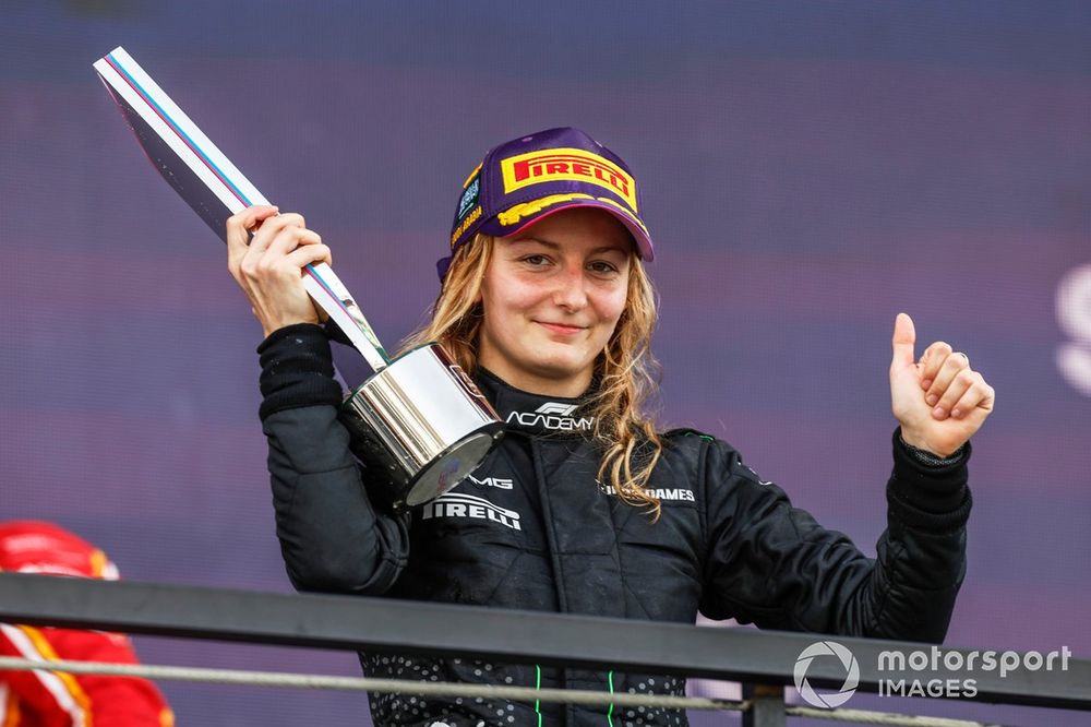 Formule 1 : Doriane Pin déclare que le talent dépasse le genre au volant d’une F1
