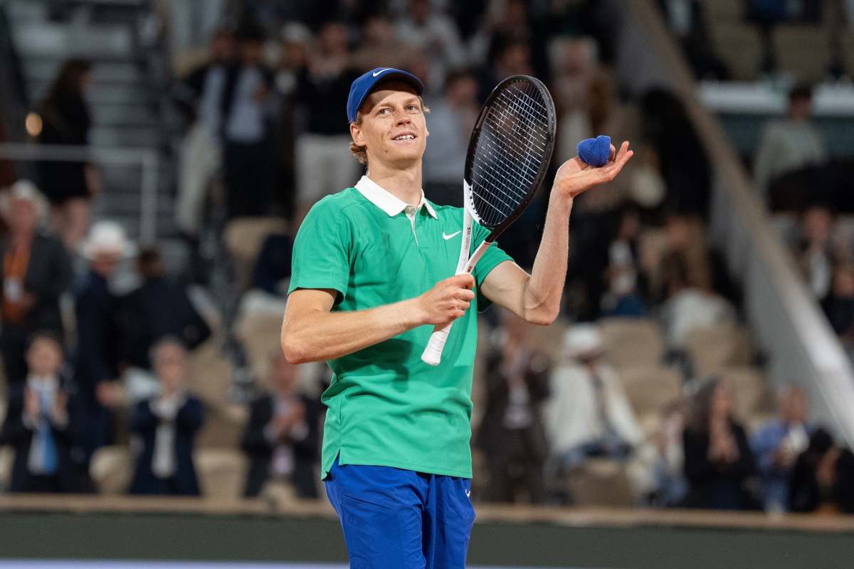Jannik Sinner retrouve la place de n°1 mondial à Monaco : l’incroyable connexion amoureuse derrière le champion