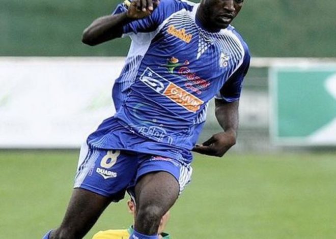 Nationale 2 : Comment Yassine Azahaf a su s&rsquo;adapter à l’effectif pour mener Chauray vers la victoire