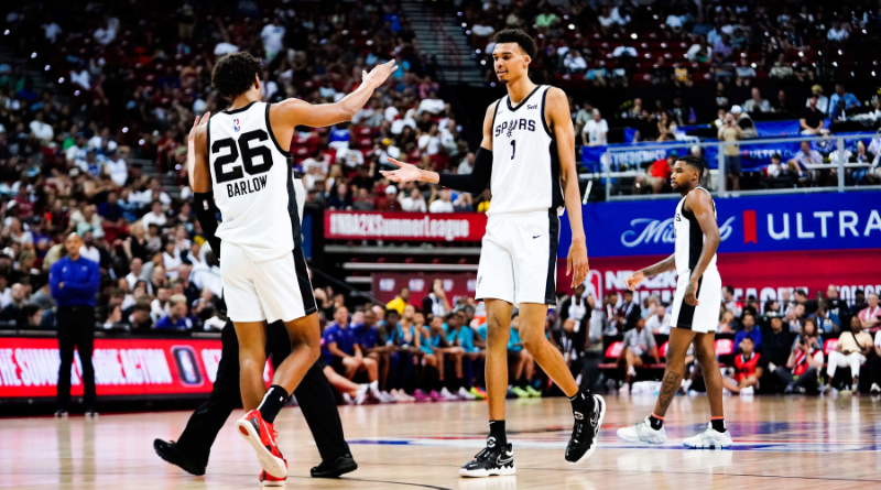 Wembanyama brille en playoffs : 35 points éclatants et un lancement prometteur avec les Spurs