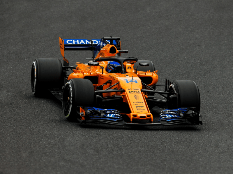 la formule 1 revient au légendaire circuit du nürburgring après une pause de 6 ans, promettant des courses palpitantes et un spectacle inoubliable pour les fans.