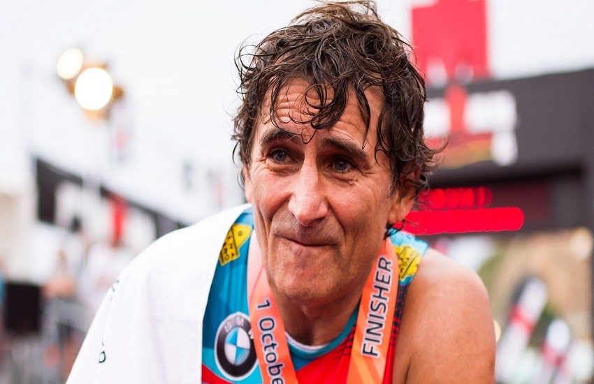 antonelli consacre sa victoire en hommage à zanardi, célébrant un succès empreint de respect et d'émotion.