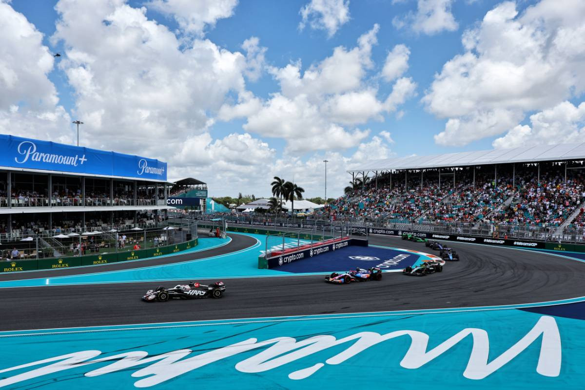 suivez en direct les qualifications du grand prix de miami de sprint pour vivre toute l'intensité et les performances des pilotes en temps réel.